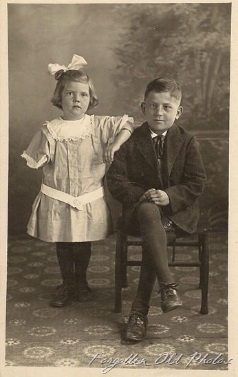 Postcard Elvera and Clayton Felton DL Antiques