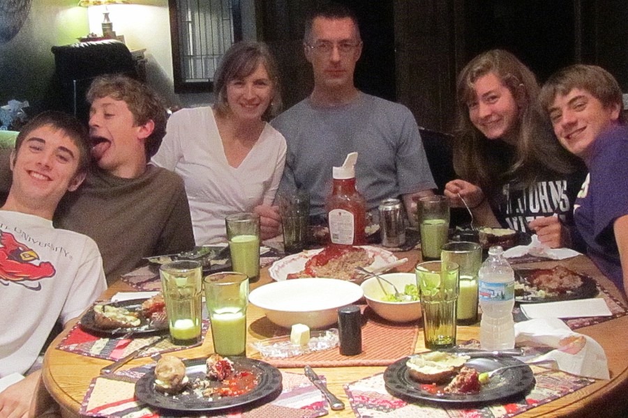 [gregjuliefamily%255B5%255D.jpg]