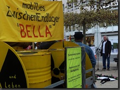 Rainer Pließ und BA-BI-BELLA, mahnen gegen Atommüll Rainer Pließ und BA-BI-BELLA, mahnen gegen Atommüll
