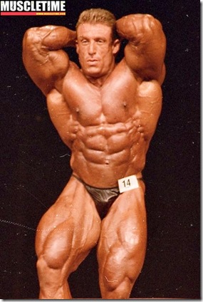 Dorian Yates at 1994 Mr. Olympia_abdominal and thigh pose