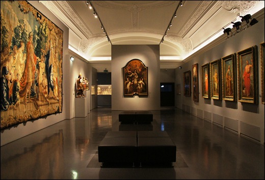 Gloria Ishizaka - museu de são roque - sala do museu