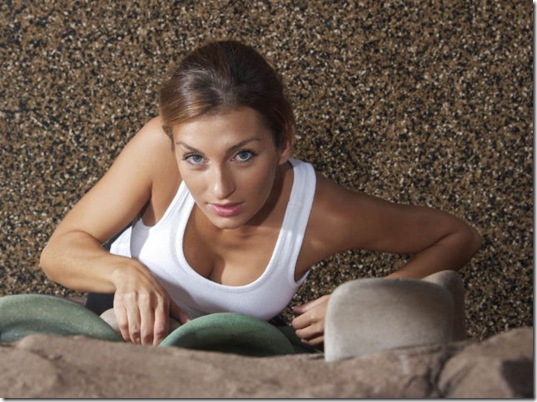 girls-rock-climbing-13
