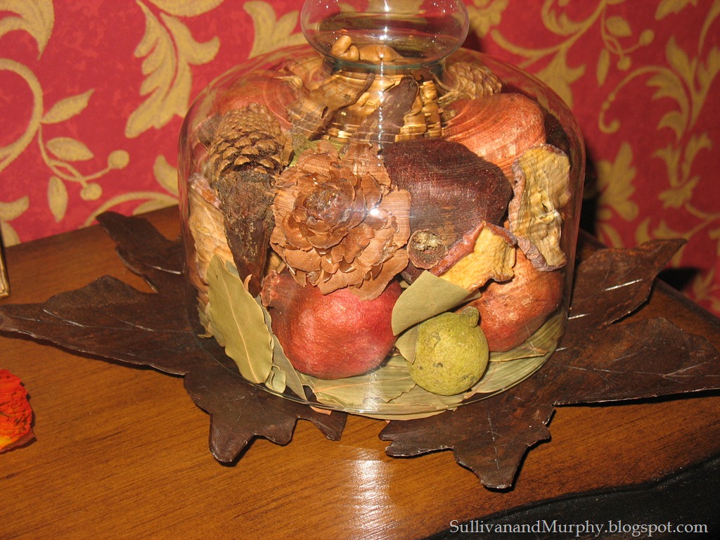 [cloche%2520on%2520metal%2520leaf%255B4%255D.jpg]