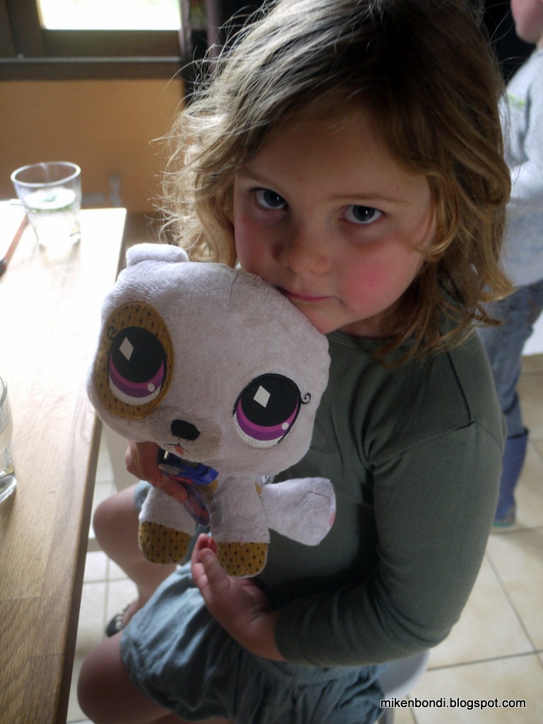 [Minty%252C%2520reunited%2520with%2520her%2520long-lost%2520twin%255B3%255D.jpg]