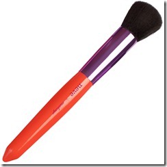 NeveCosmetics-Coral-Buffer-Brush