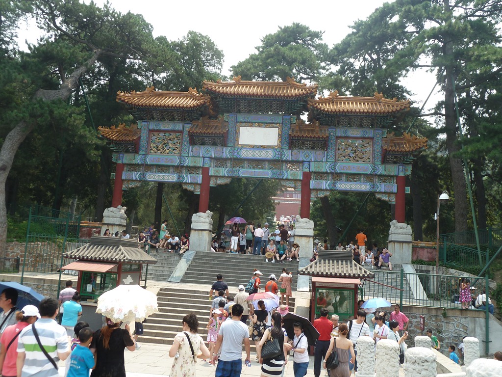[China-Summer-Palace-17-July-2012-93.jpg]
