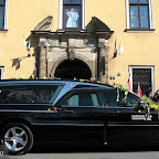 z7785649X,Ulicami-Krakowa-kolumna-z-prezydenckimi-trumnami-przejechala.jpg z7785649X,Ulicami-Krakowa-kolumna-z-prezydenckimi-trumnami-przejechala.jpg