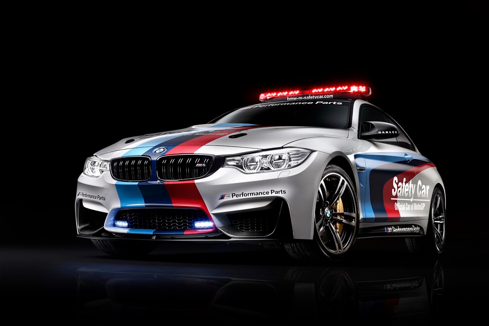 BMW-M4-Moto-GP-1%25255B2%25255D.jpg