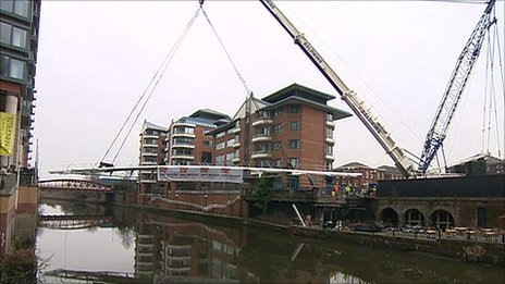 [manchester%2520salford%2520link%255B5%255D.jpg]
