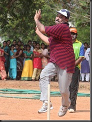 mohanlal bowling1