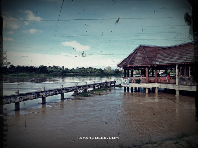 [DSCN06302.jpg]
