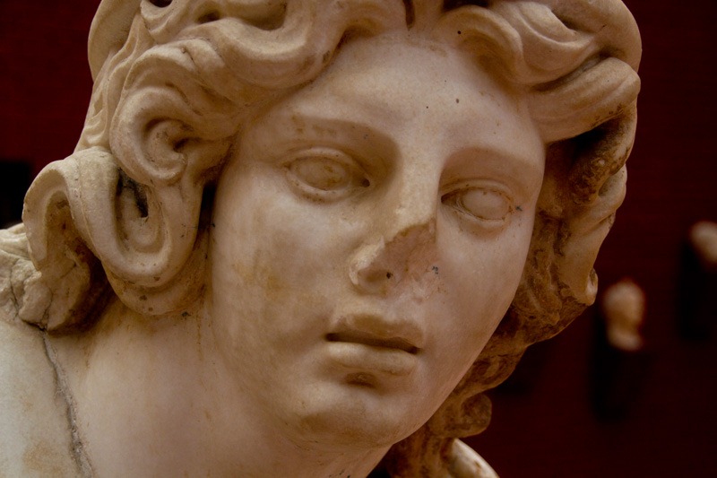[Ephesus%2520museum%252C%2520warrior%2520face%255B4%255D.jpg]