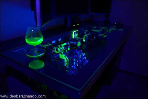 super computador imbutido mesa i7 desbaratinando water cooled Compudesk (42) super computador imbutido mesa i7 desbaratinando water cooled Compudesk (42)