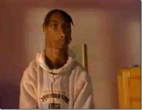 Snoop Doggy Dogg - Doggystyle - Who Am I 2