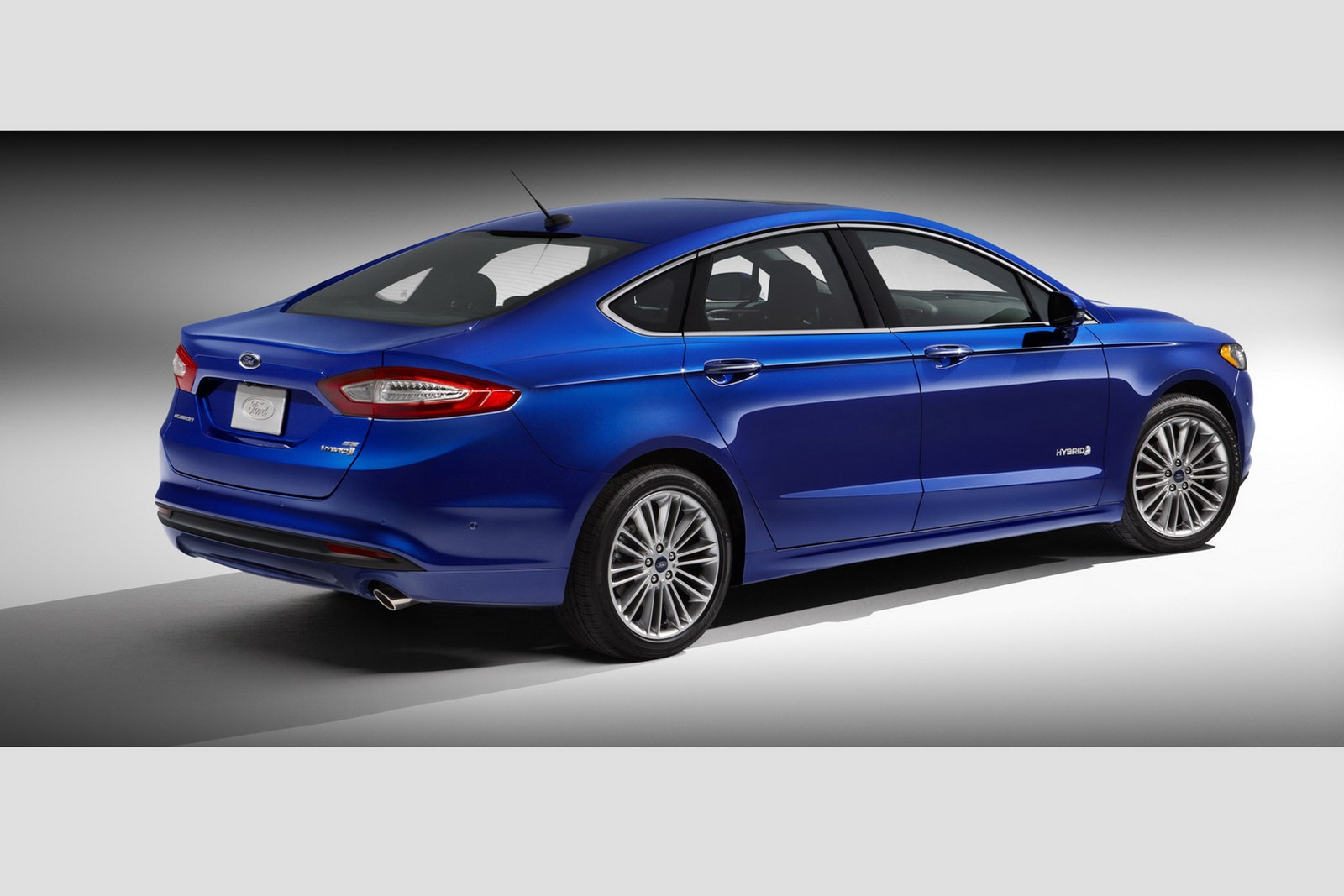 [2013-Ford-Fusion-Hybrid-6%255B2%255D.jpg]