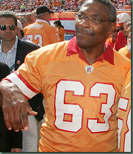 Family  Hall of Famer Lee Roy Selmon dies in Florida after stroke   NFL   SI.com