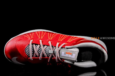 nike lebron 10 low gr ohio state 1 07 First Look at Nike Air Max LeBron X Low Ohio State