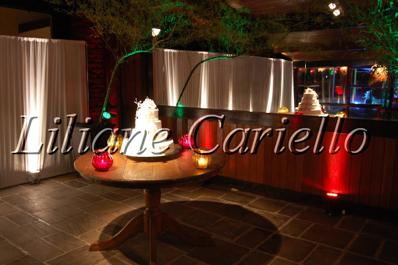 Fotos de Casamento Tatiana e Gabriel na Casa do Canal. Foto numero 01 da cerimonialista Liliane Cariello, do Rio de Janeiro, RJ, que faz cerimonial de casamentos, cerimonial de eventos, cerimonial de festas, cerimonial de 15 anos, cerimonial de bodas, cerimonial de eventos sociais, cerimonial de aniversários, decoração de casamento, decoração de festas de 15 anos, decoração de eventos sociais, decoração de aniversários, buffet de casamento, buffet de 15 anos, buffet festas, buffet eventos e assessoria cerimonial. Casa do Canal Liliane Cariello cerimonial casamento cerimonialista eventos casamentos rio decoraçao de sitios bolo artístico arranjos fotos decoração para festa enfeitar