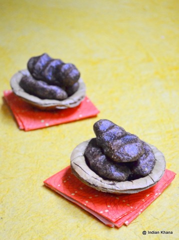 [Pudi%2520kozhukattai%2520raagi%2520sweet%2520blog%2520recipe%2520ganesh%2520chaturthi%255B3%255D.jpg]