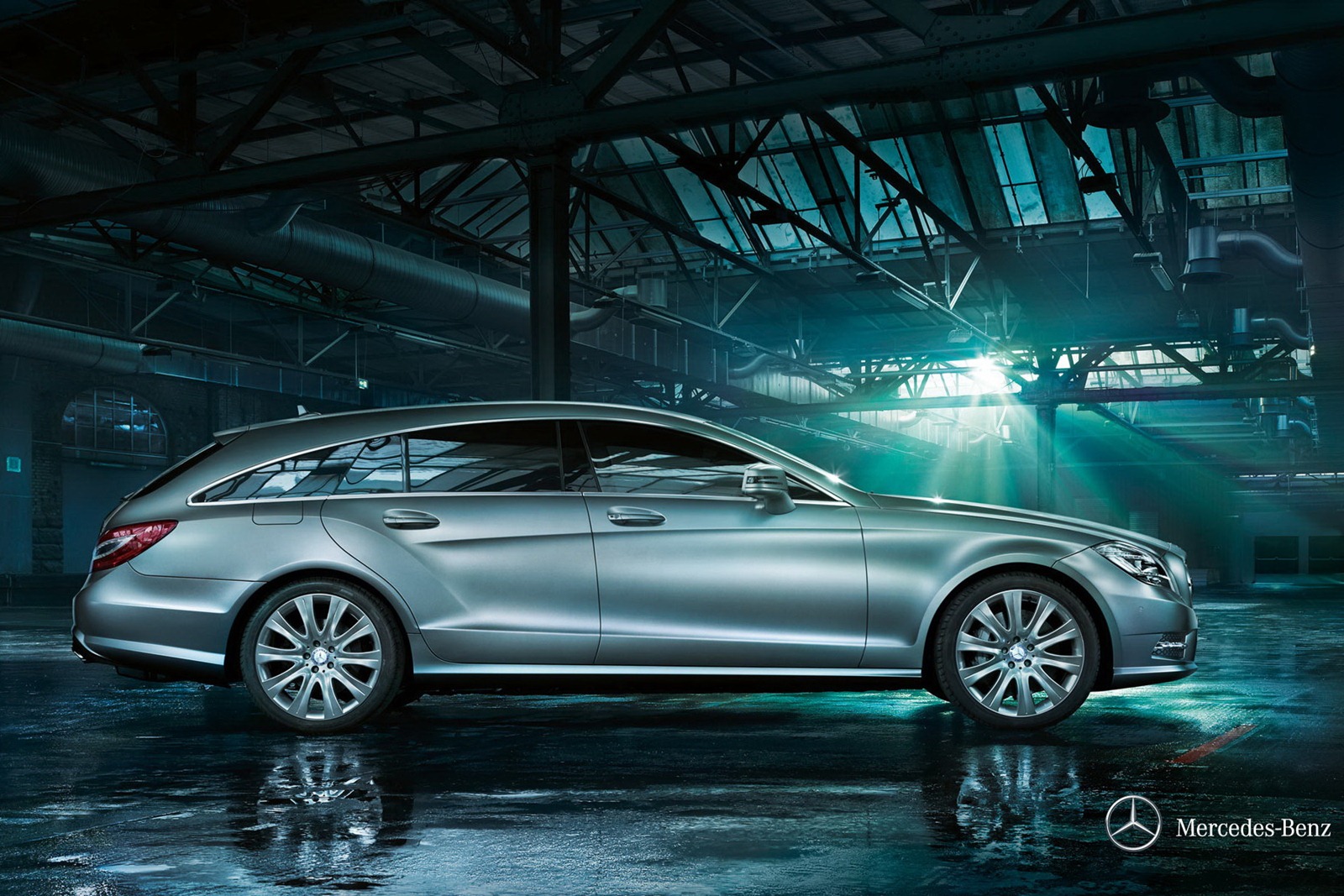 2013-Mercedes-Benz-CLS-Shooting-Brak[15].jpg