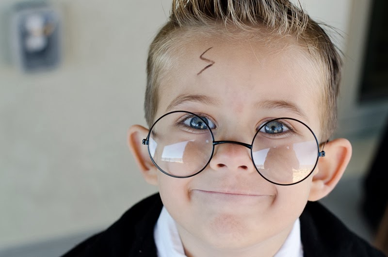 [Costumes-in-the-backyard-173.jpg]