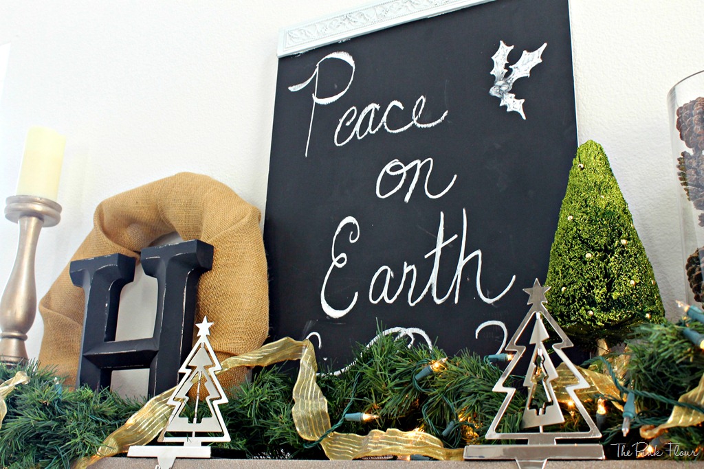 [Christmas%2520Mantle%2520Close-up%25203%255B13%255D.jpg]