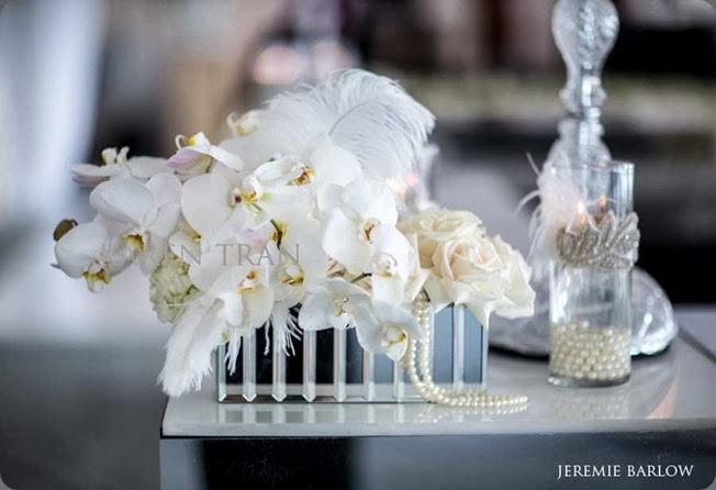 mirrored Gatsby-Wedding-pearls-feathers karen tran jeremie barlow photo mirrored Gatsby-Wedding-pearls-feathers karen tran jeremie barlow photo