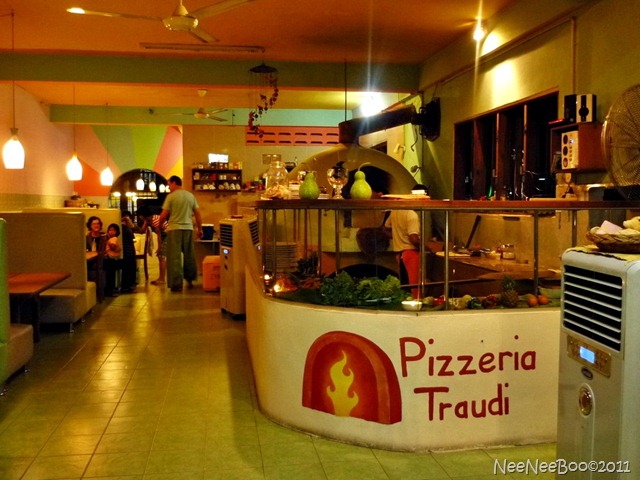 [Sep%252022%2520Pizzeria%2520Traudi_00005%255B2%255D.jpg]
