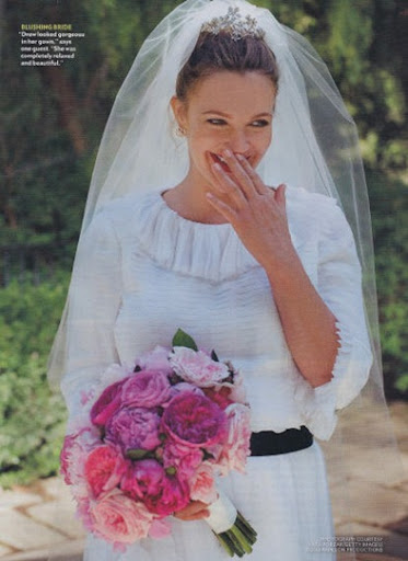 Drew-Barrymore-wedding-dress