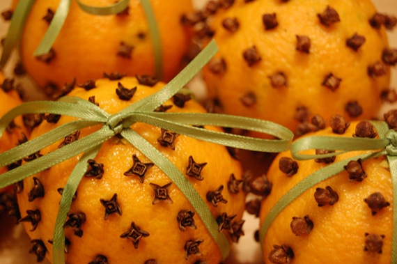 [oranges%2520and%2520ribbons%255B2%255D.jpg]