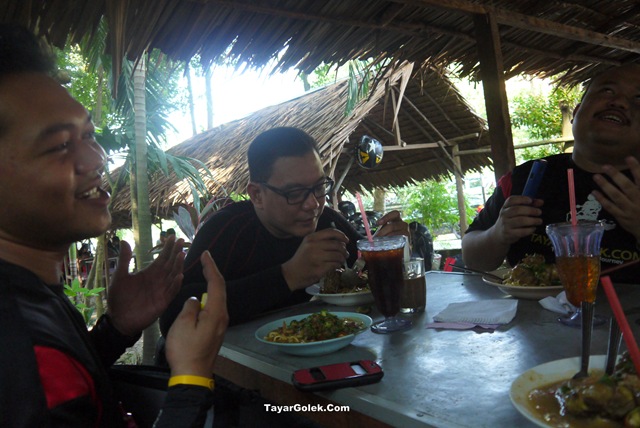 [P10607992.jpg]