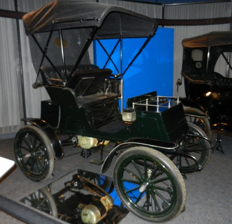 [dc_amh_electric_car_from-19046.jpg]