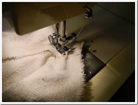 [Present-Pillows-Sew-Top-550x413-2_th%255B2%255D.jpg]