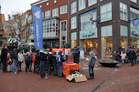 2010 02 13 Publieksactie centrum met Charlie Aptroot 004.jpg 2010 02 13 Publieksactie centrum met Charlie Aptroot 004.jpg