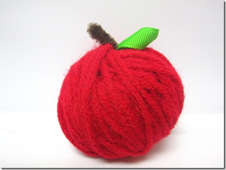 Yarn Apple Craft (Krafty Kat) Yarn Apple Craft (Krafty Kat)