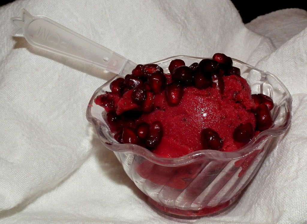 [POMs%2520with%2520raspberry%2520sherbet%255B4%255D.jpg]
