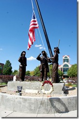 memorialstatues2