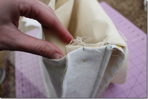 11_pin strap between inner and outer bag 11_pin strap between inner and outer bag
