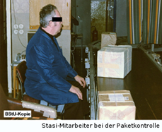 NACHGEMACHT - Spielekopien aus der DDR: “Geschenksendung, keine Handelsware” - Ein Westpaket als Spiel - Memory