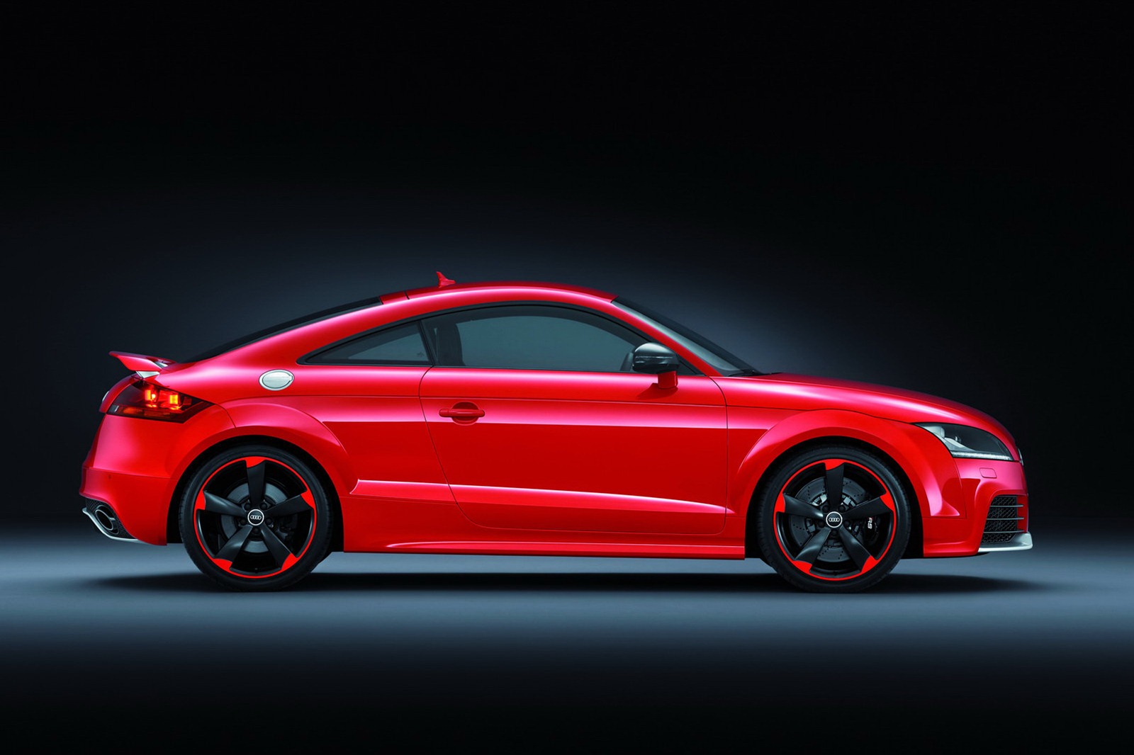 [2013-Audi-TT-RS-Plus-13%255B2%255D.jpg]