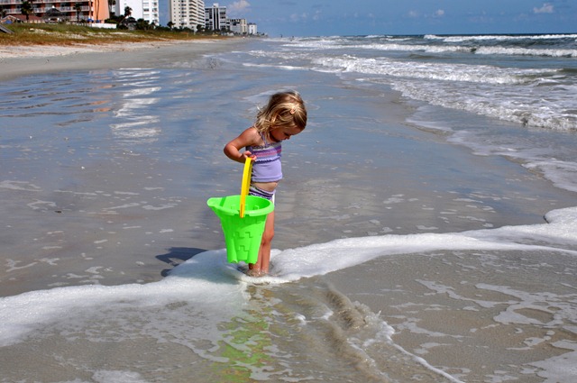 [labor%2520day%2520at%2520ormond%2520beach%25200911%2520%25283%2529%255B3%255D.jpg]