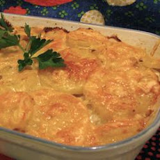 Rich and Creamy Potatoes Au Gratin