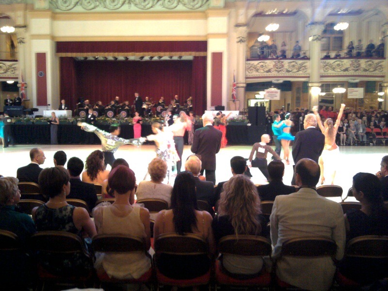 [empress%2520ballroom%25202%255B4%255D.jpg]