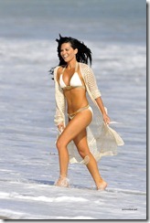dollys-from-holly.blogspot.com_Olivia Munn_07
