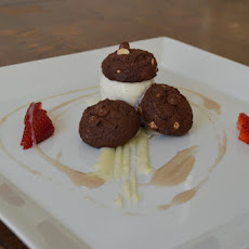 Double Chocolate Ice Cream Sandwich, Strawberry, White chocolate Ganaches