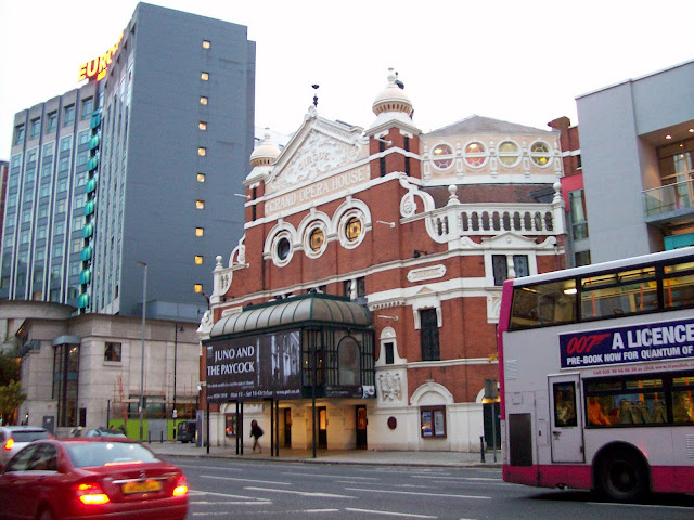 Hotel Europa a Belfastská Opera