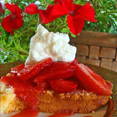 Cream Cheese Pound Cake With Strawberries and Cream