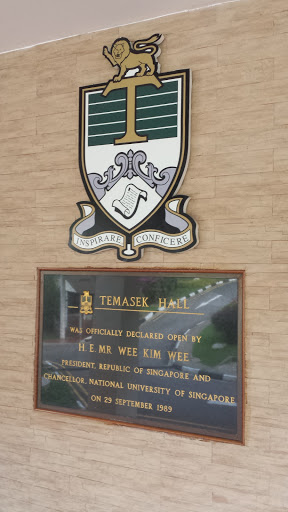 Temasek Hall Crest
