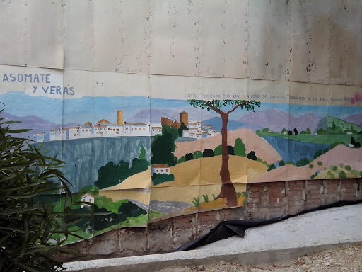 Mural Asómate Y Verás