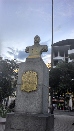 Busto José Manuel Pereira